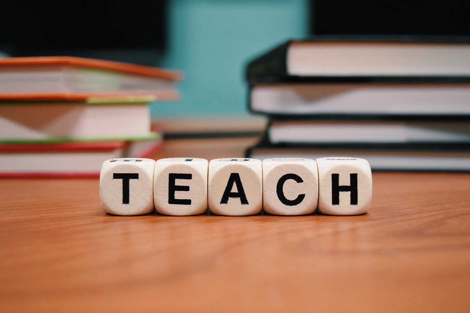 The Best Teacher Retirement Gifts - The Edvocate